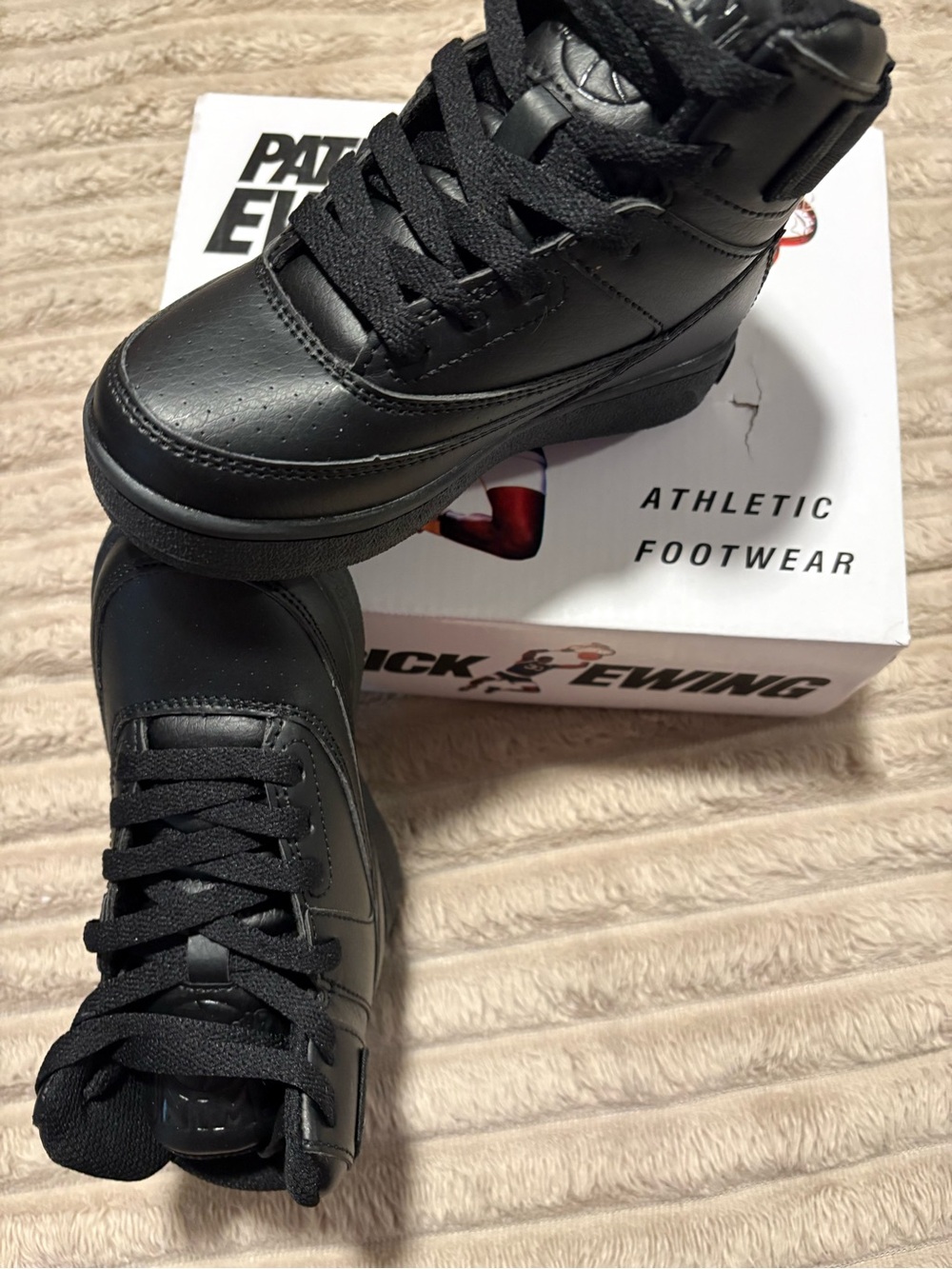 Kids High-Top Sneaker - Black size 11. Brand new - AT-4/195